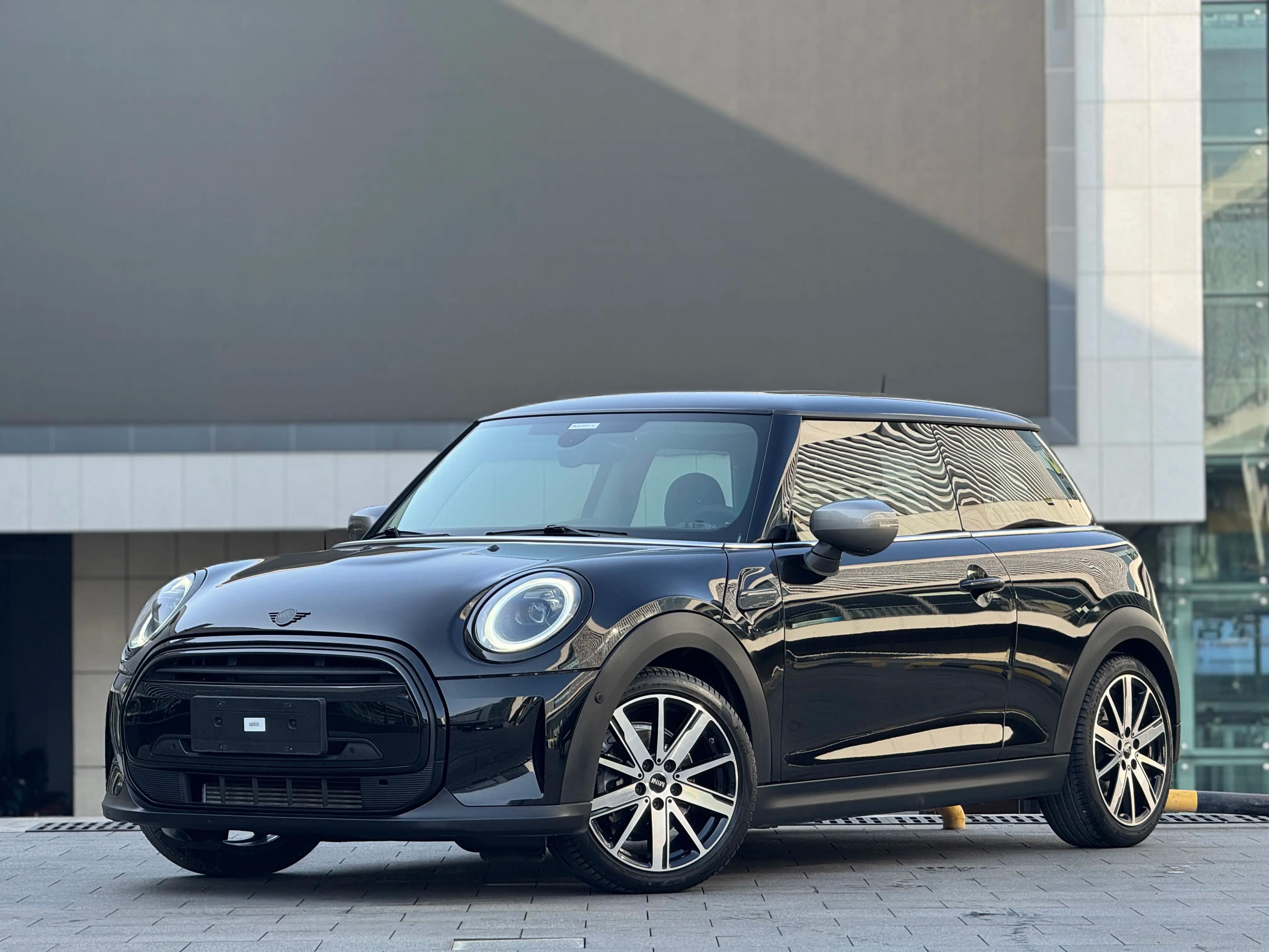 MINI 2021 г. 20133 км.