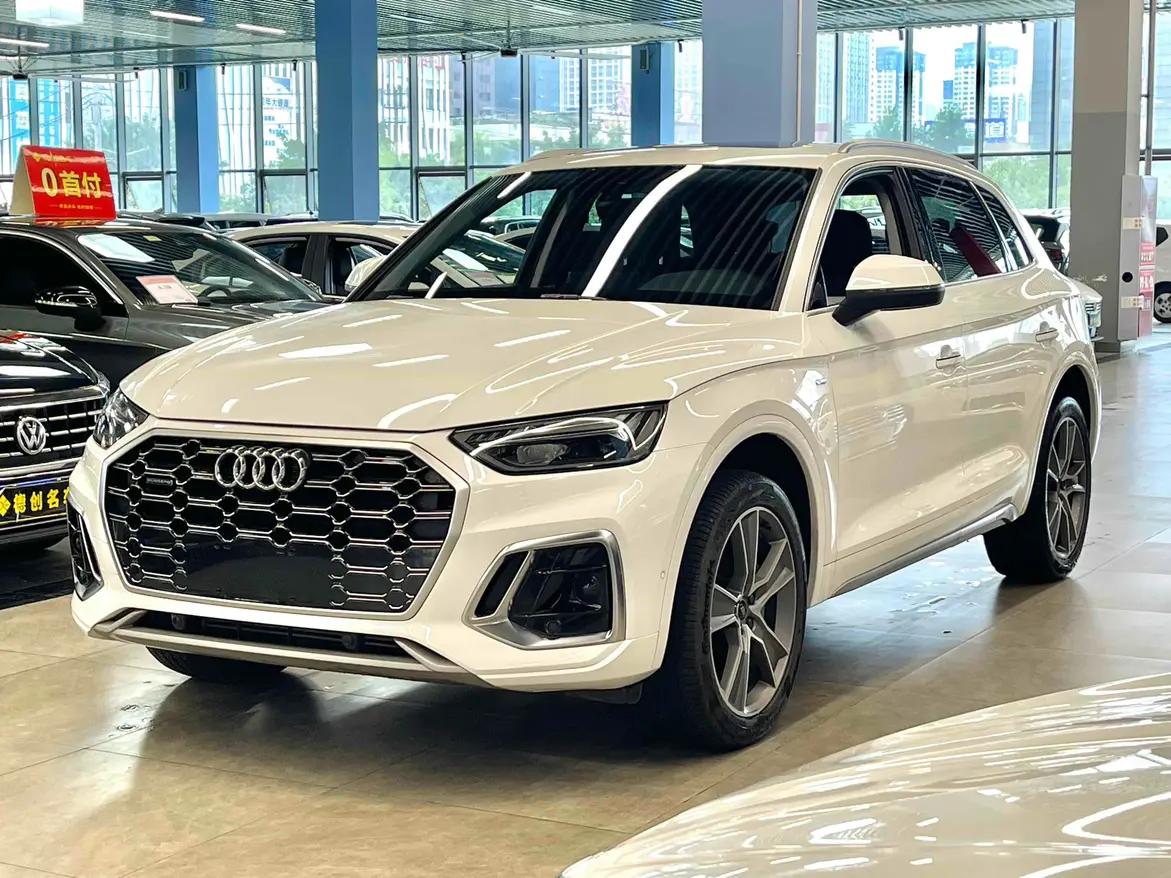 Audi Q5L 2022 г. 51096 км.
