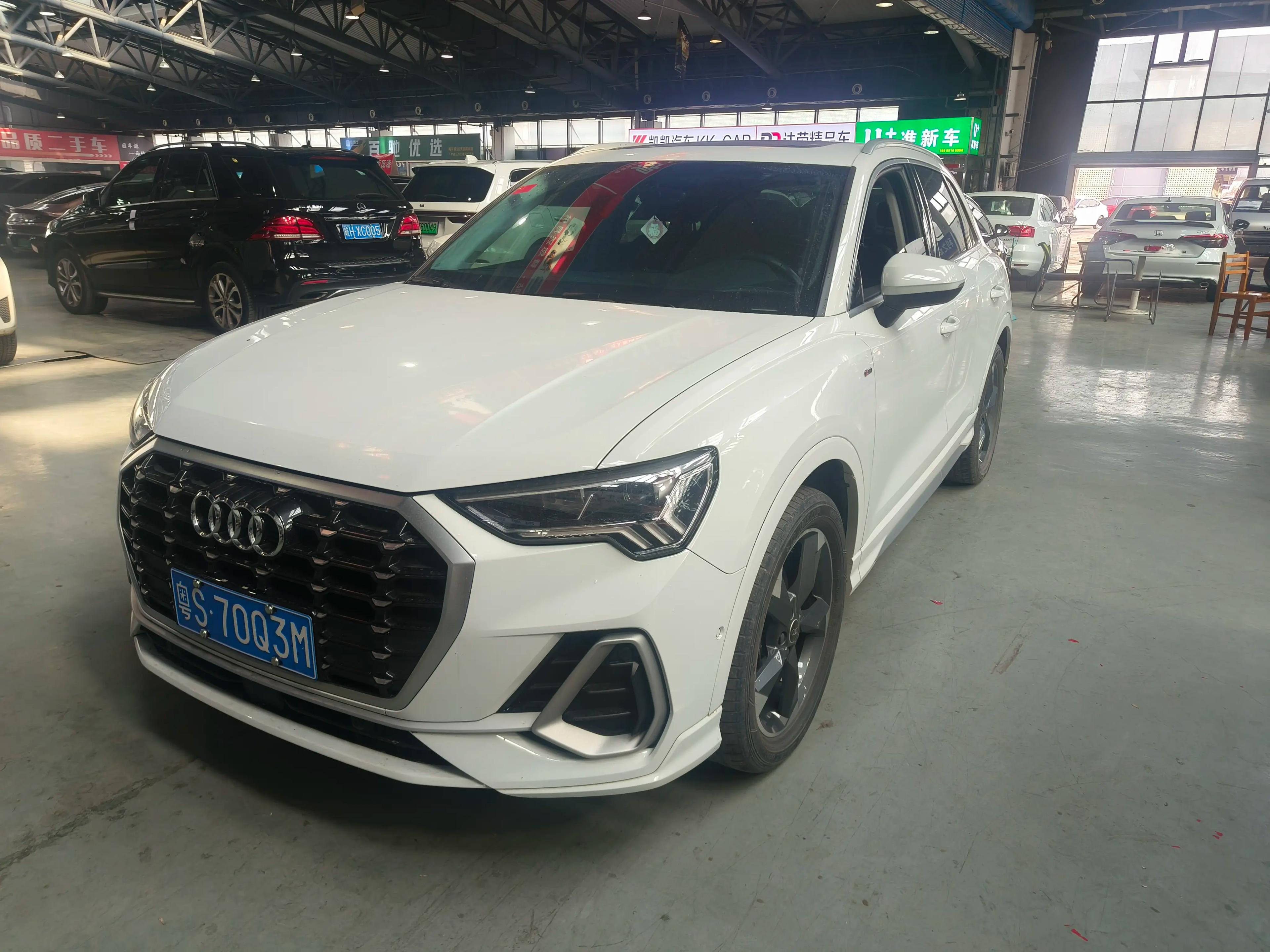 Audi Q3 2022 г. 39149 км.
