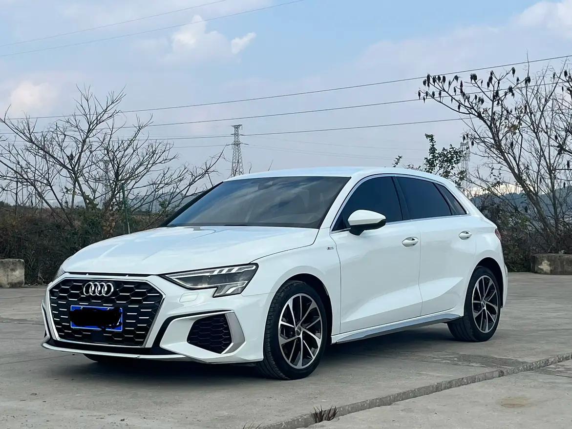 Audi A3 2022 г. 92053 км.