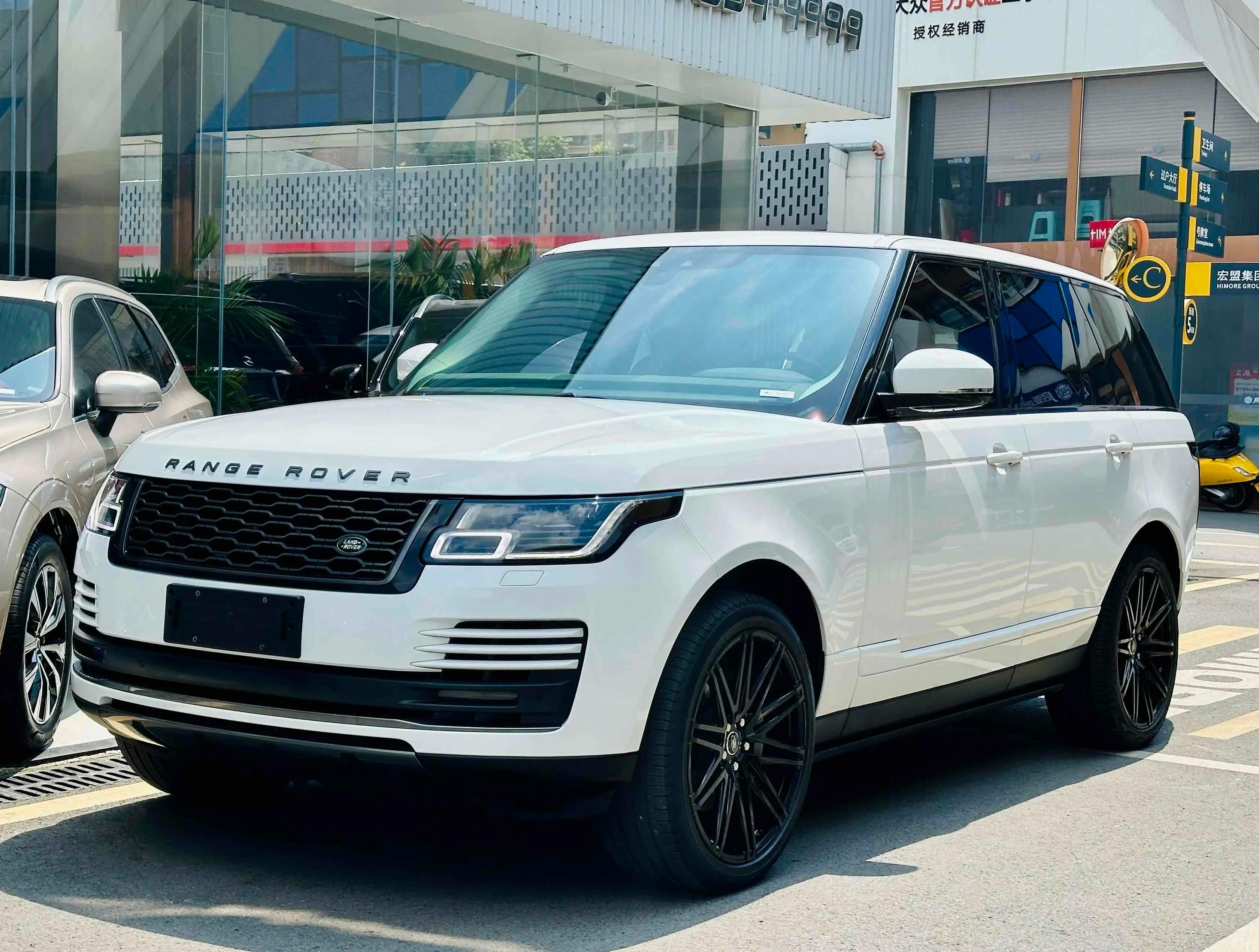 Land Rover Range rover 2021 г. 48106 км.
