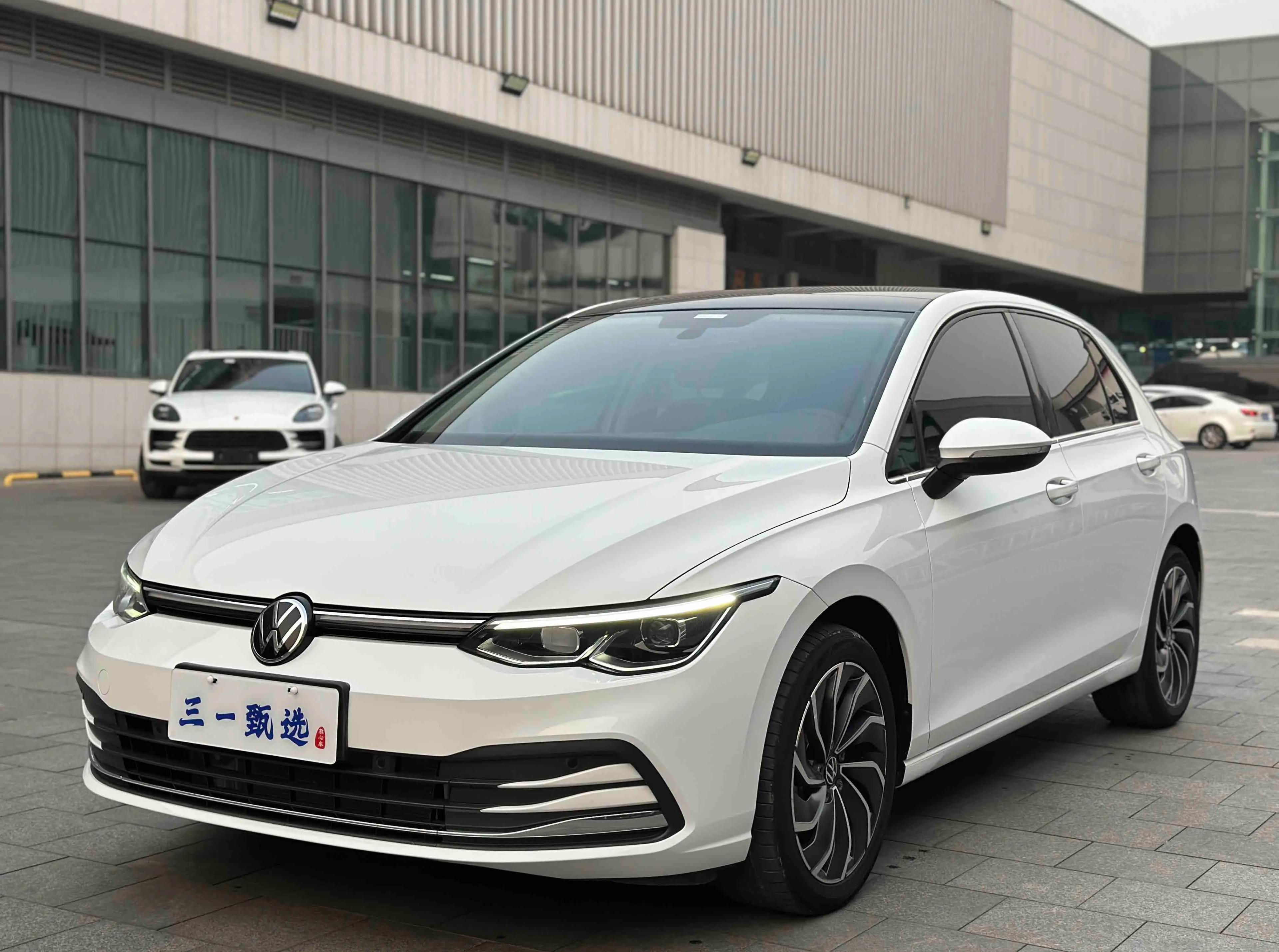 Volkswagen Golf 2022 г. 31000 км.