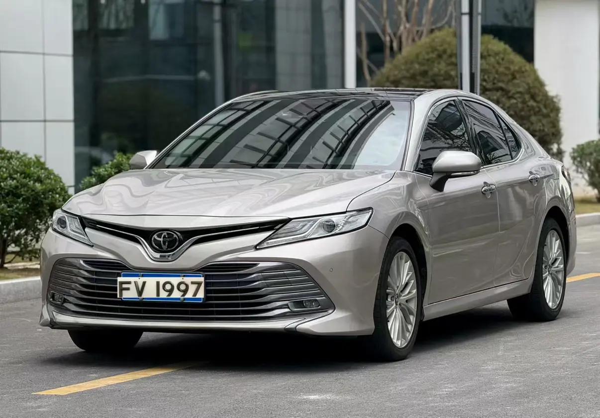 Toyota Camry 2021 г. 34040 км.