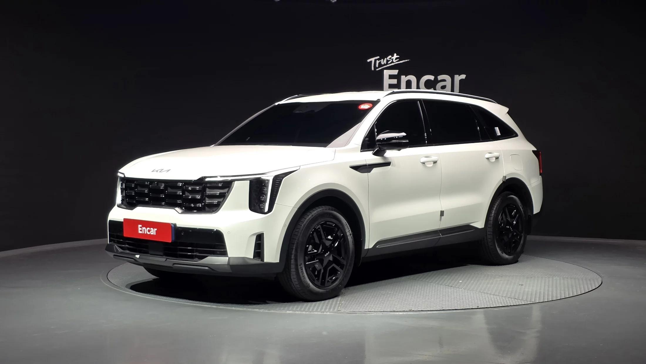 Kia Sorento HEV 1.6 2WD Gravity, гибрид, 2023 г. 19244 км.