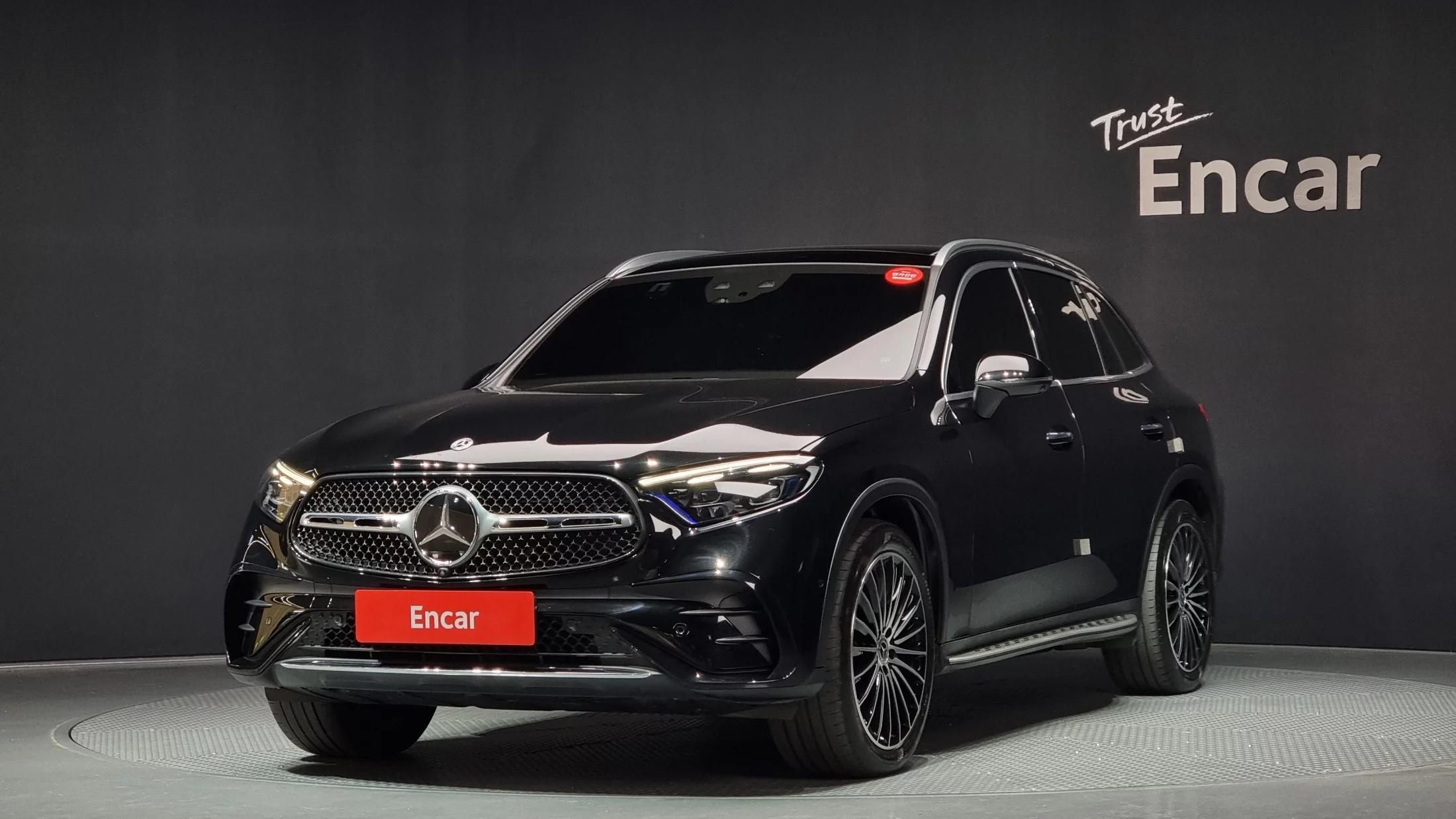 Mercedes-Benz GLC-Class GLC300 4MATIC AMG Line, 2023 г. 43053 км.