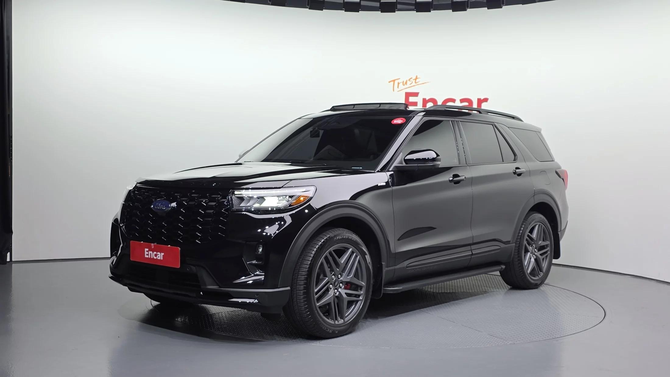 Ford EXPLORER 2.3 ST-Line 4WD, 2025 г. 7438 км.