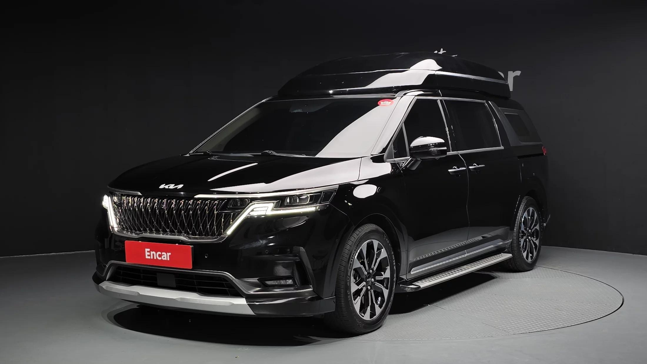 Kia Carnival 7-Seater Hi-Limousine Signature, 2021 г. 99896 км.