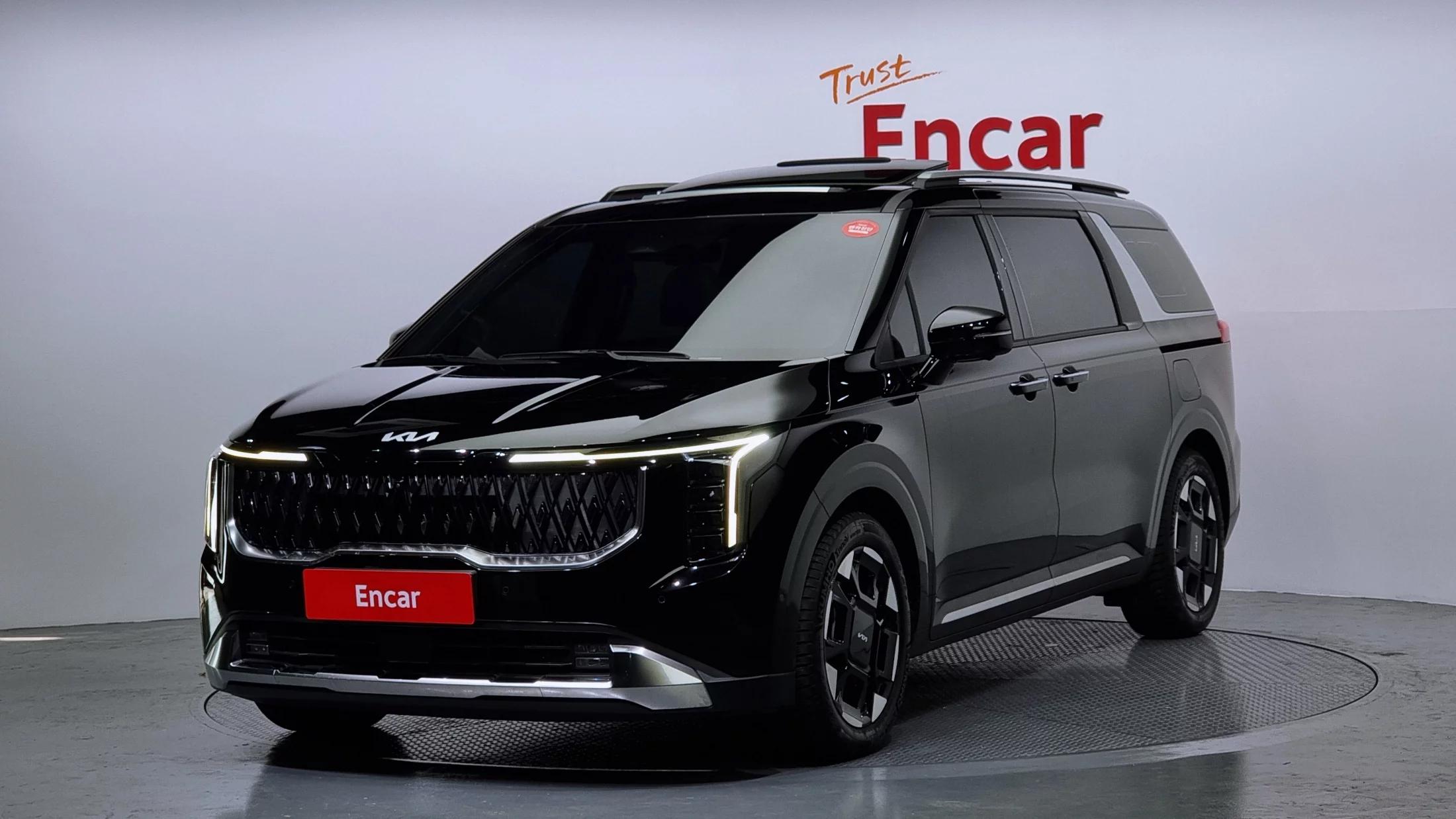 Kia Carnival Gasoline 9-Seater Signature, 2024 г. 17263 км.