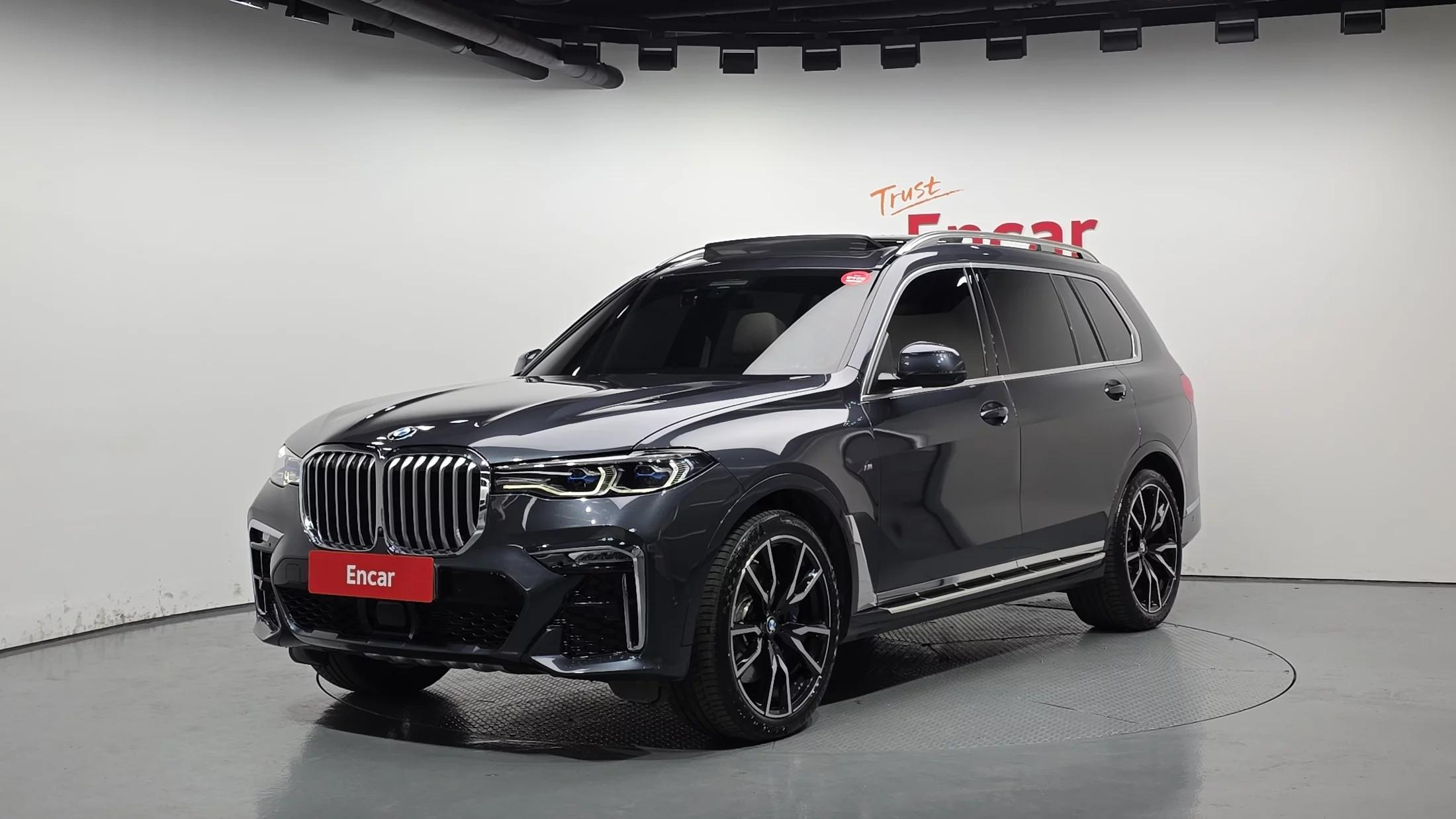 BMW X7 xDrive 40i M Sport 6STR, 2021 г. 30588 км.