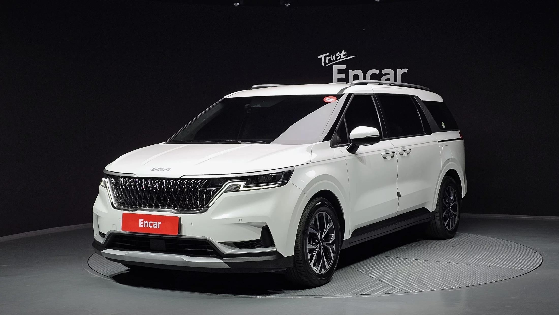 Kia Carnival 9-Seater Prestige, 2021 г. 97053 км.