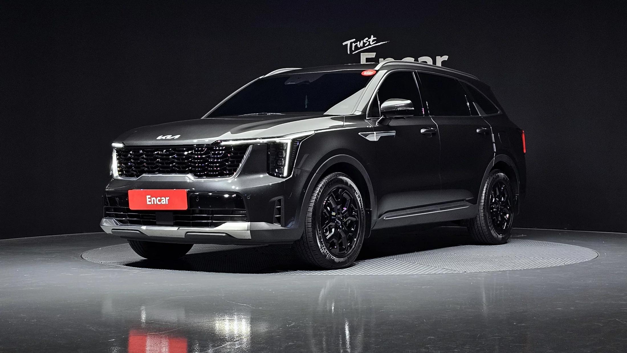 Kia Sorento HEV 1.6 2WD Signature, гибрид, 2023 г. 27323 км.