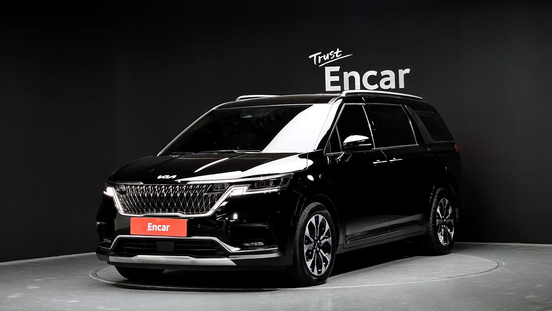 Kia Carnival 9-Seater Signature, 2022 г. 112198 км.