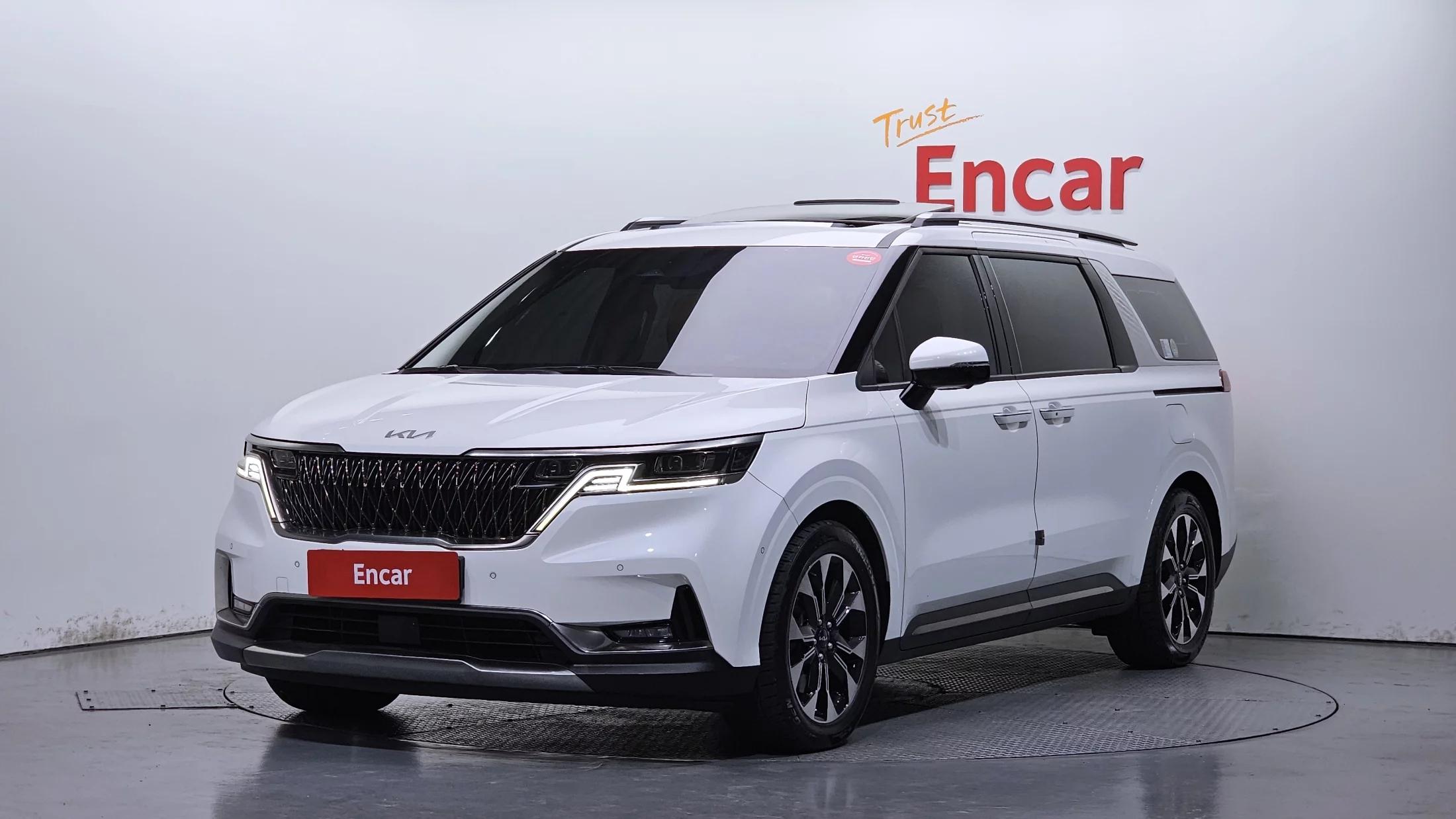 Kia Carnival 9-Seater Signature, 2022 г. 70322 км.