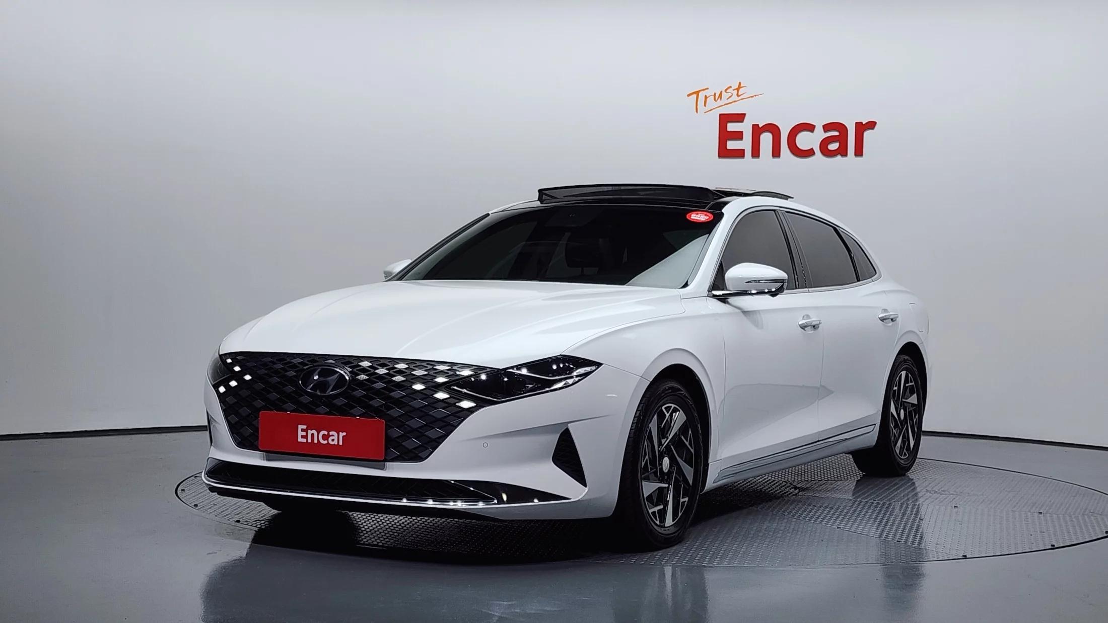 Hyundai Grandeur Le Blanc, гибрид, 2021 г. 82635 км.