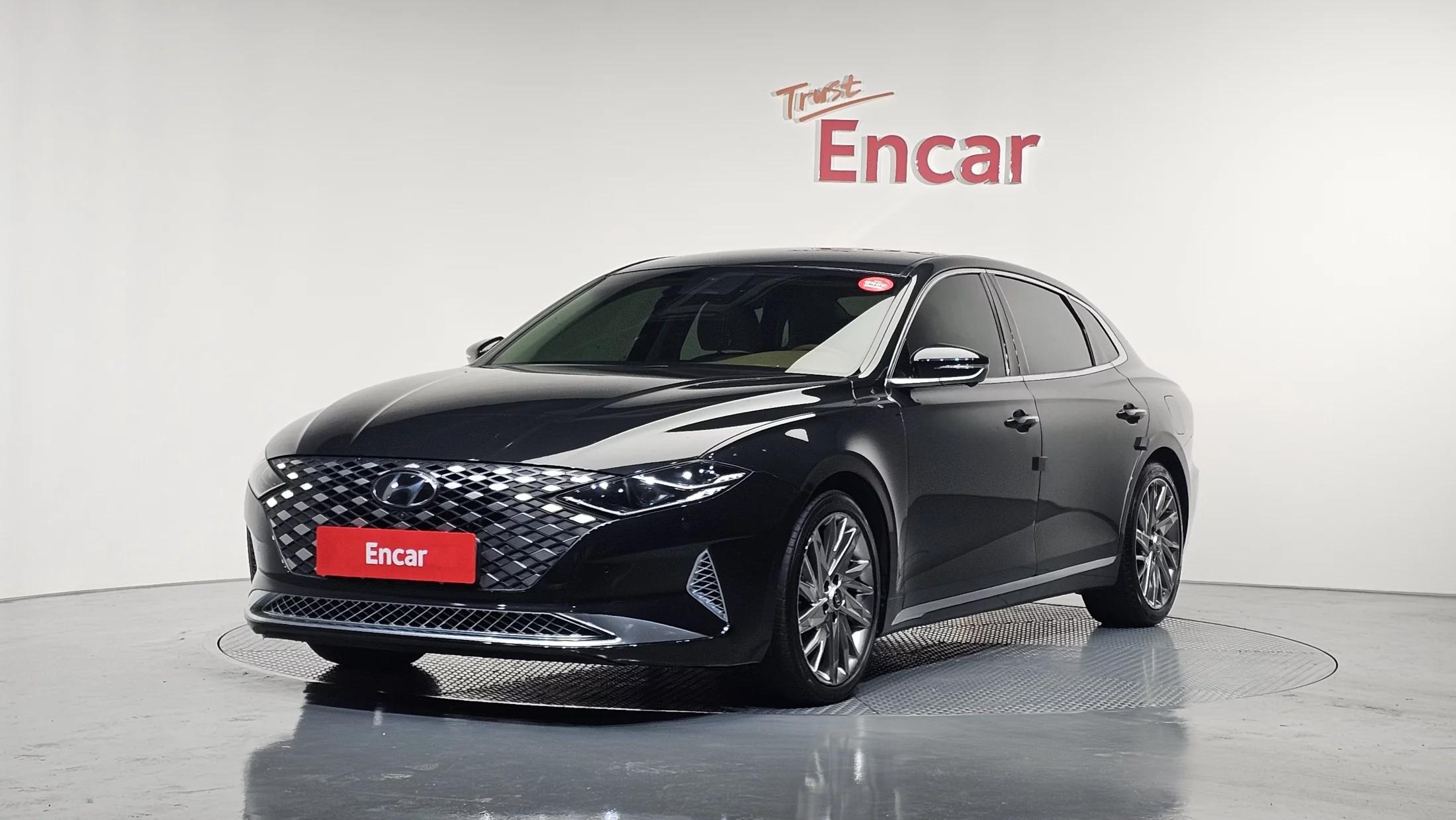 Hyundai Grandeur 2.5 Calligraphy, 2021 г. 42979 км.