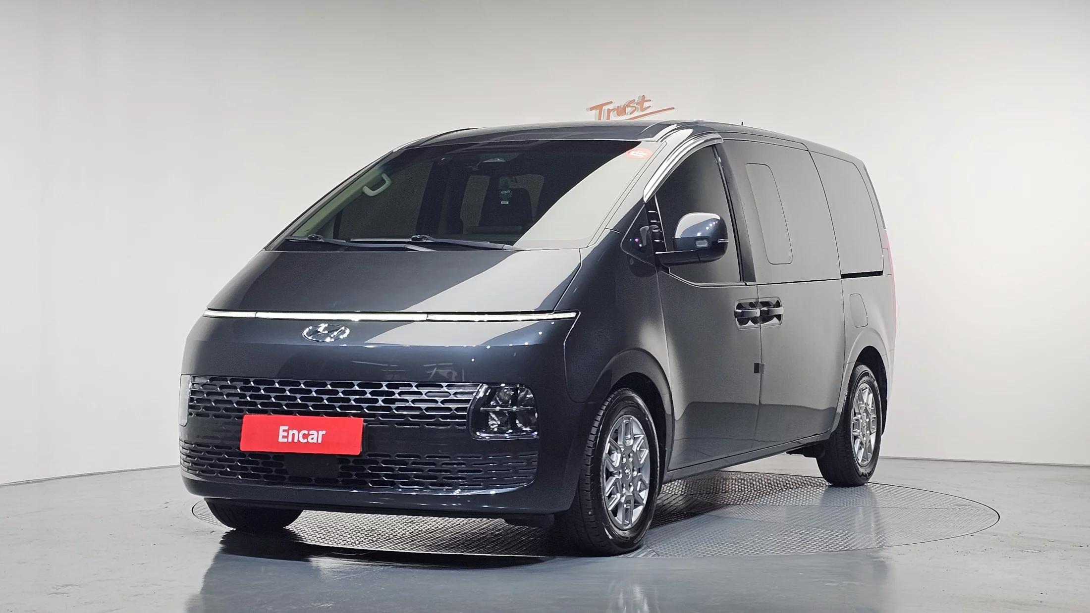 Hyundai Staria L3.5 Cargo 5-Seater Modern, 2021 г. 62266 км.