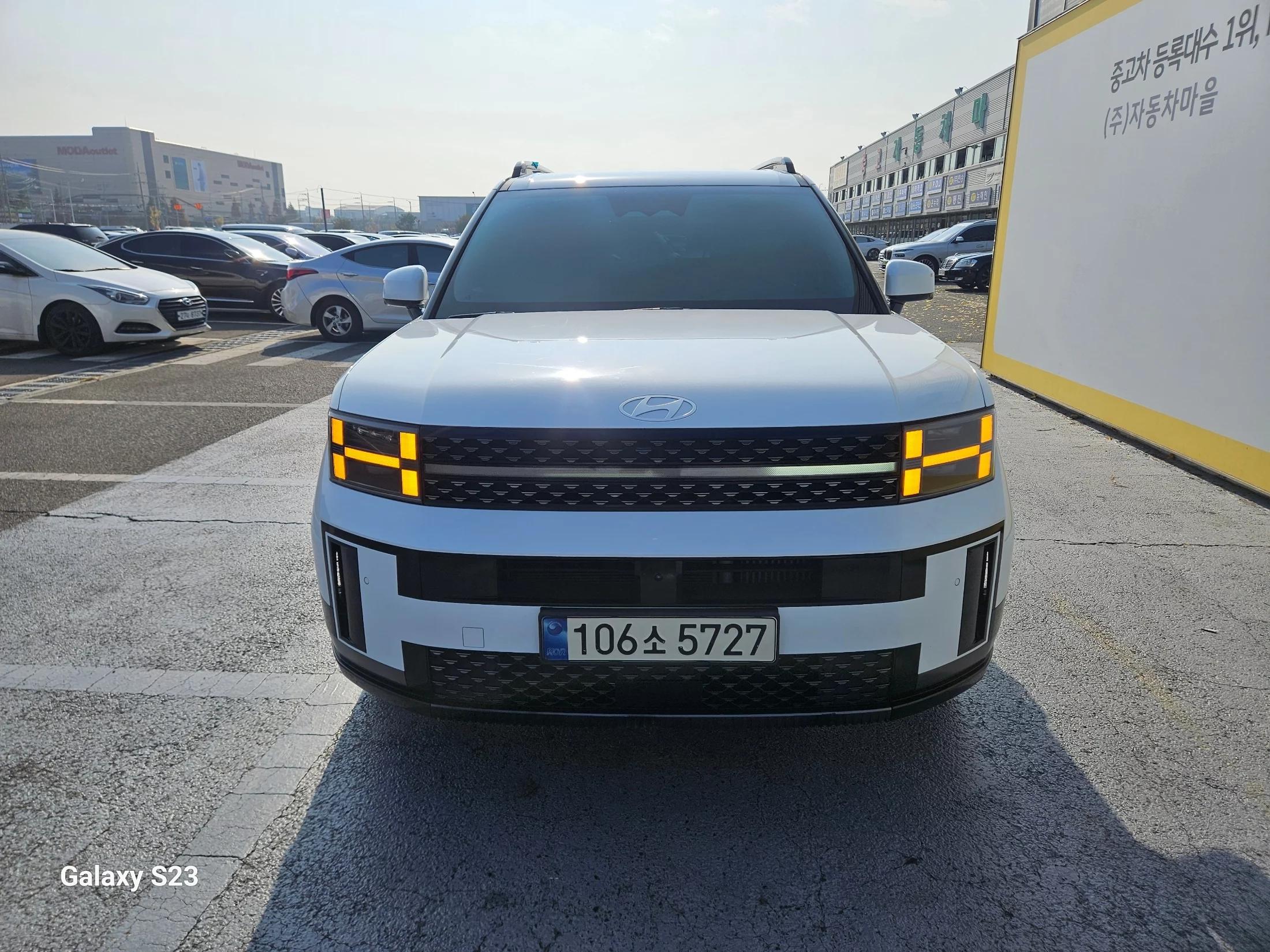 Hyundai Santa Fe HEV 1.6 2WD Calligraphy, гибрид, 2023 г. 56785 км.