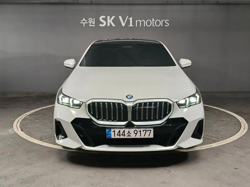 BMW 5-Series 530i xDrive M Sport, 2023 г. 20093 км.