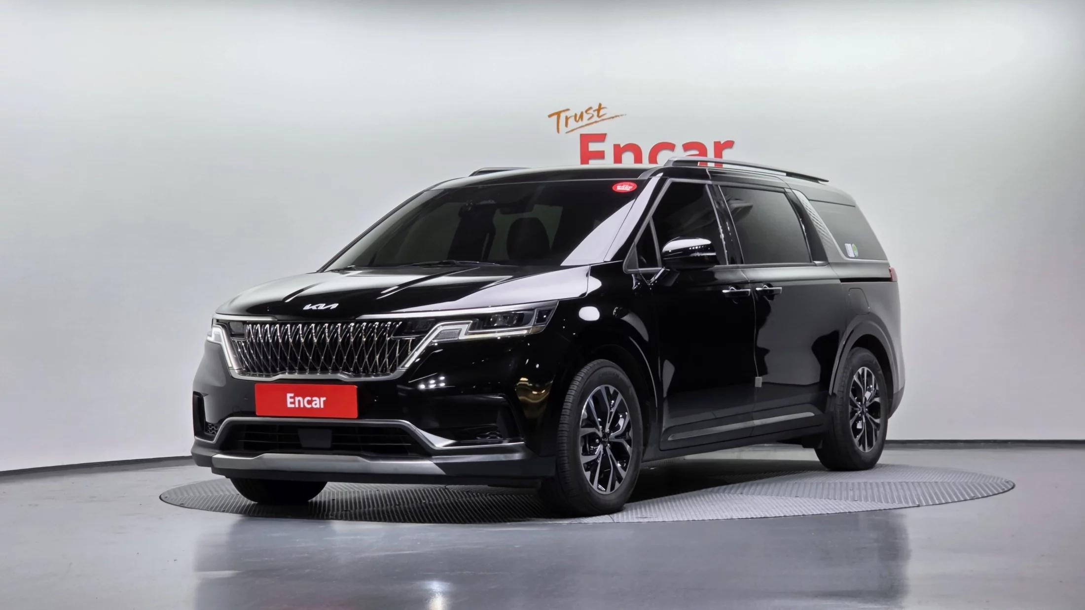 Kia Carnival 9-Seater Noblesse, 2023 г. 71542 км.