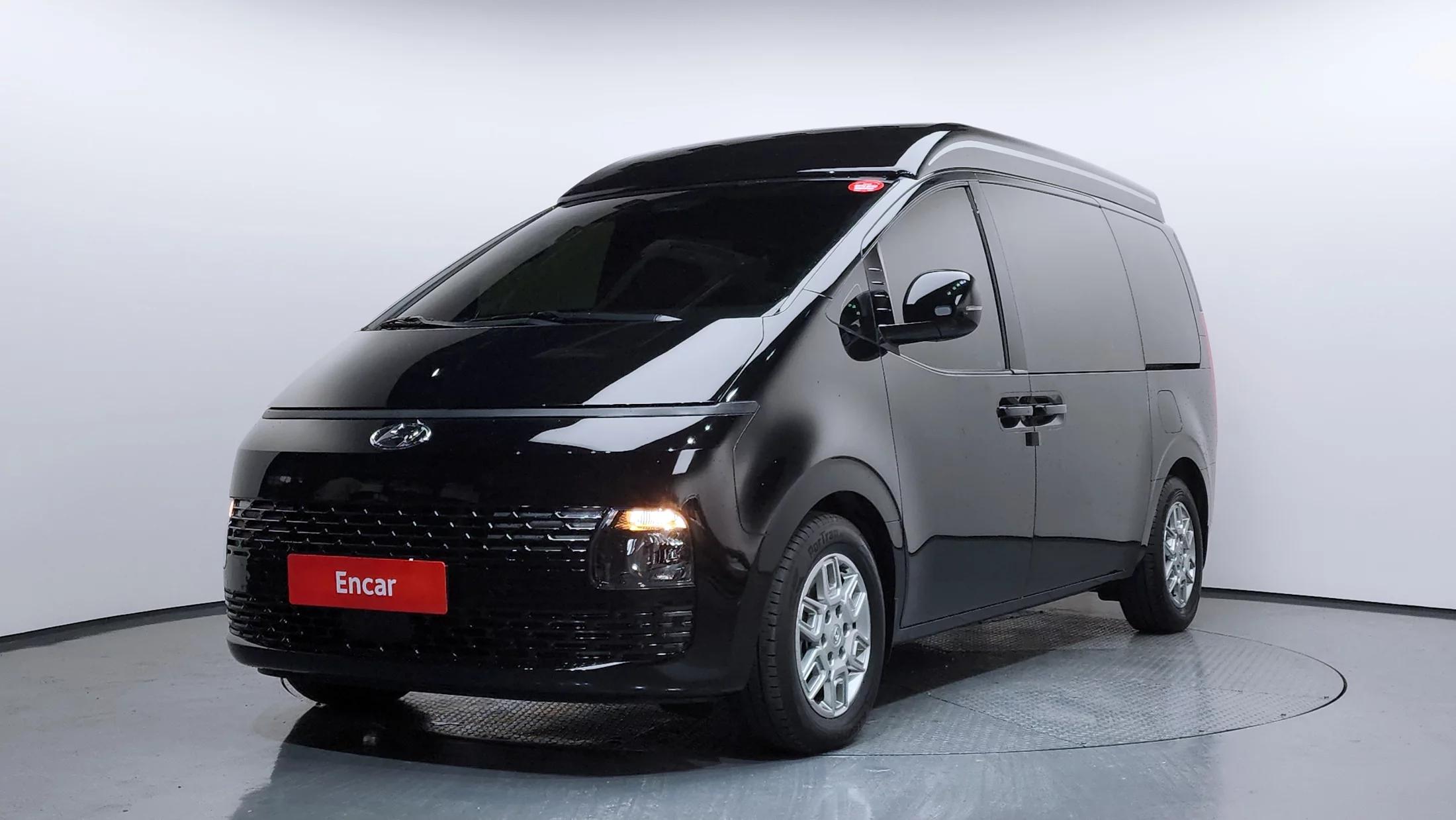 Hyundai Staria 4WD 캠핑카 Special Vehicle, 2023 г. 32407 км.