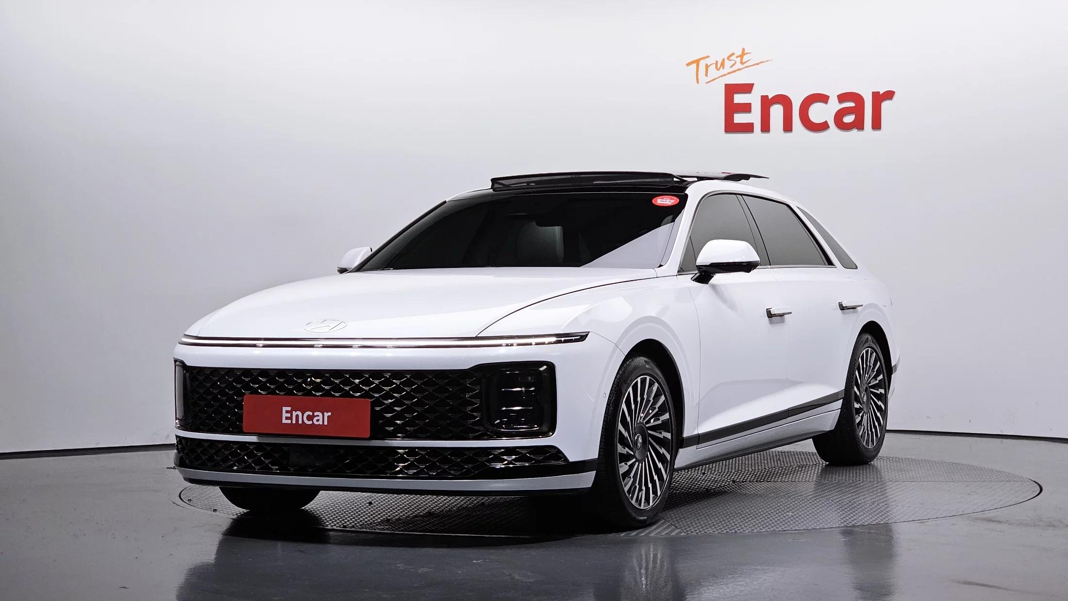 Hyundai Grandeur 2,5 Gasoline 2WD Calligraphy, 2023 г. 32701 км.