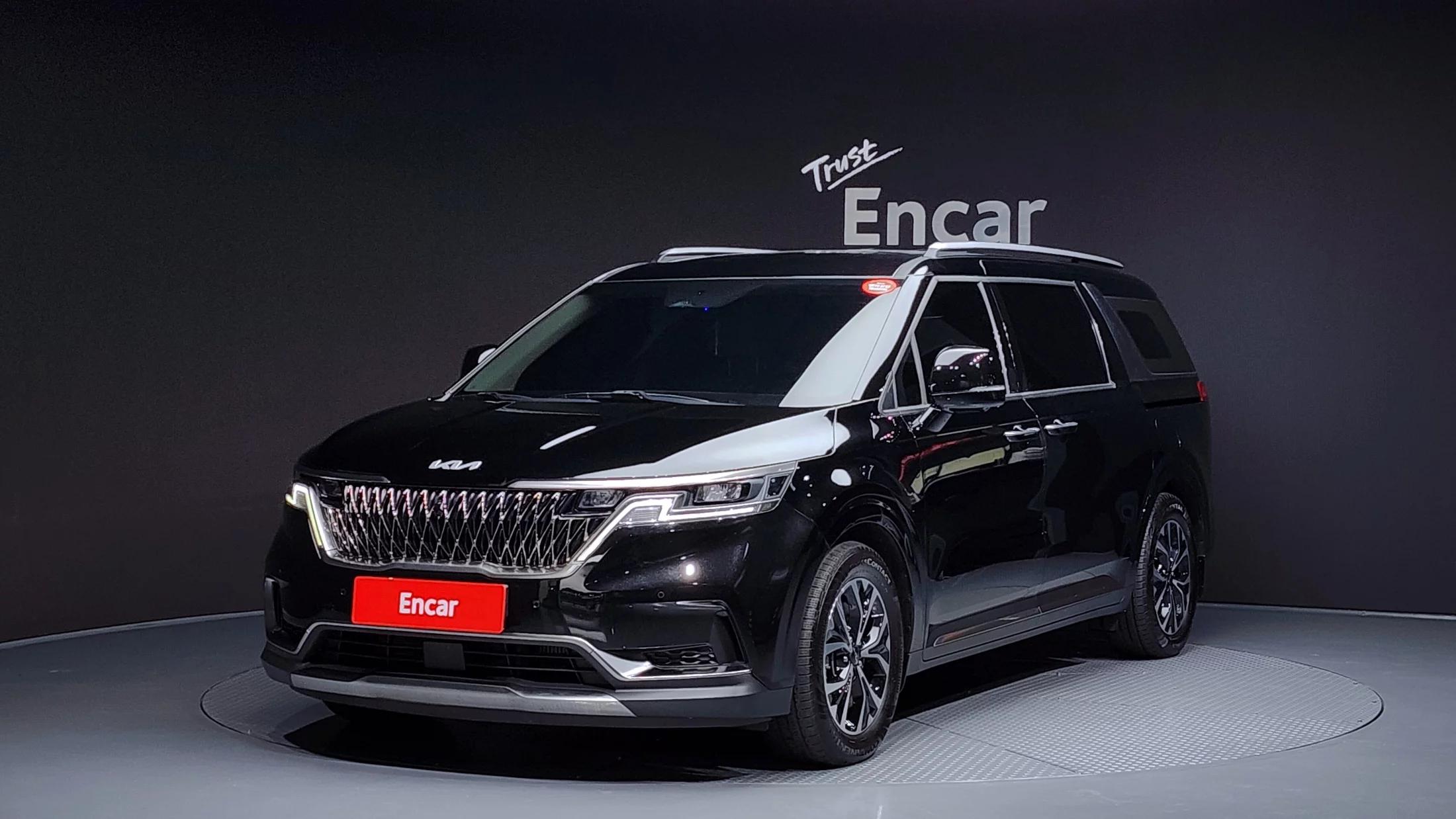 Kia Carnival 11-Seater Signature, 2022 г. 56116 км.