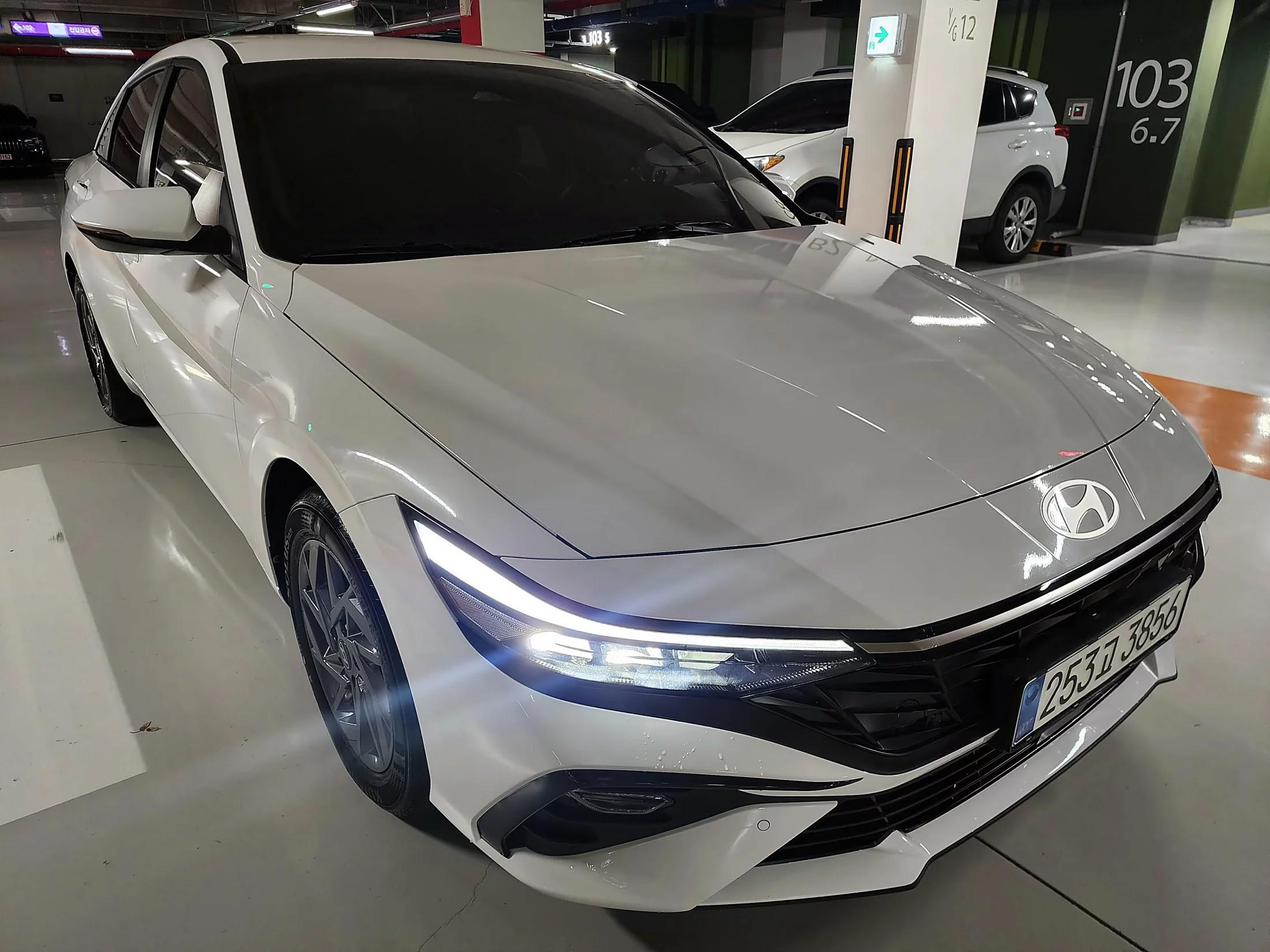 Hyundai AVANTE (Хендай Элантра) 1.6 Modern, 2024 г. 13052 км.