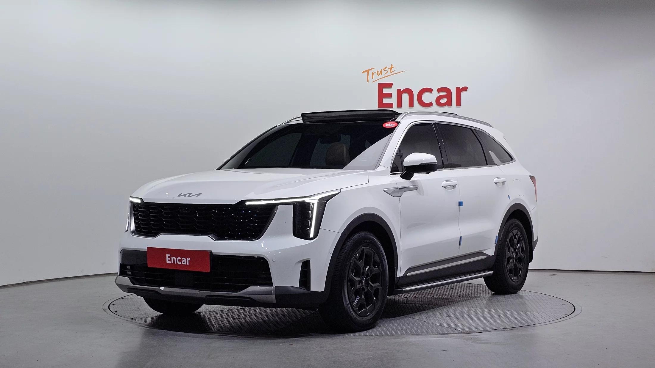 Kia Sorento HEV 1.6 2WD Signature, гибрид, 2023 г. 21640 км.