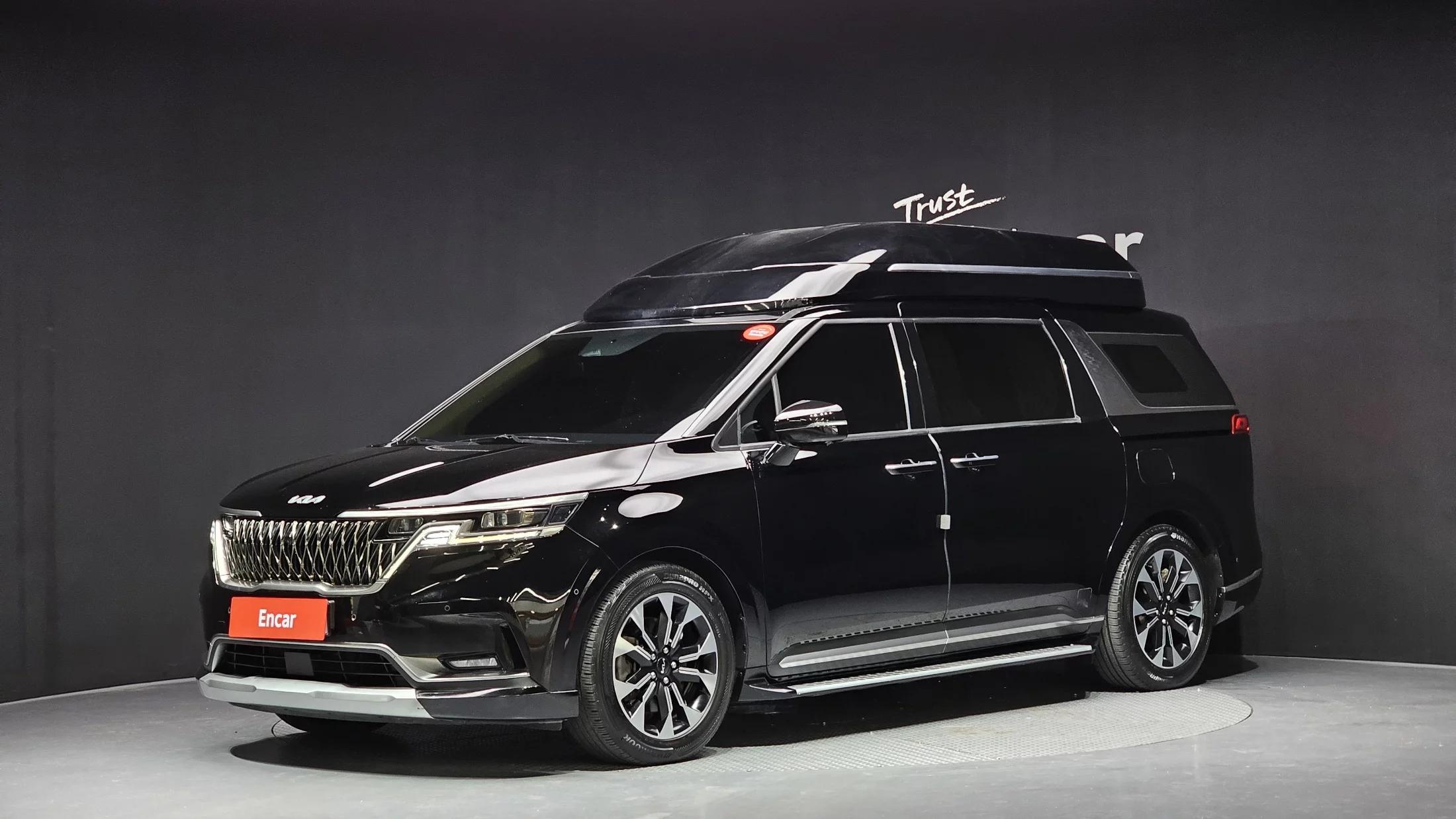 Kia Carnival 9-Seater Hi-Limousine Signature, 2021 г. 114472 км.